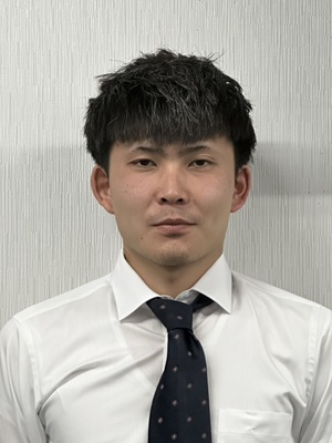 嘉津山大介