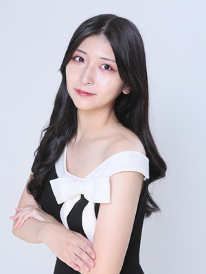 山城絢奈